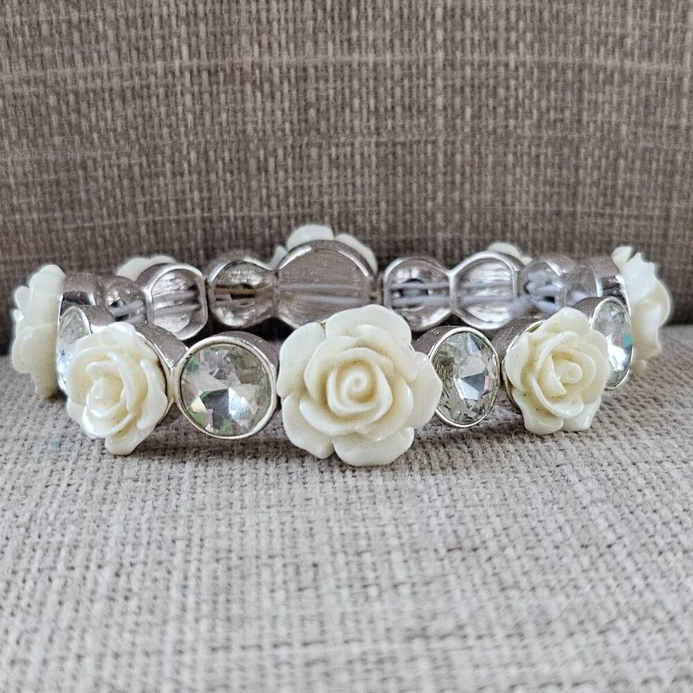 Women Bracelet White Flower Wrist Band Crystal Accent Fashion Jewelry Adjustable